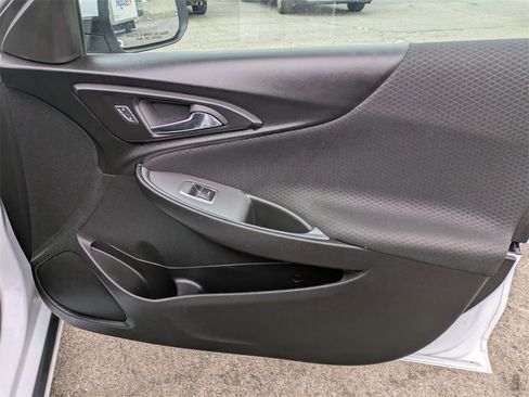 Used 2024 Chevrolet Malibu LT image 34