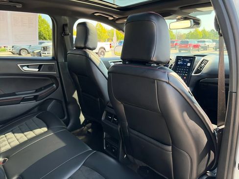 Used 2024 Ford Edge ST-Line AWD/4WD image 31