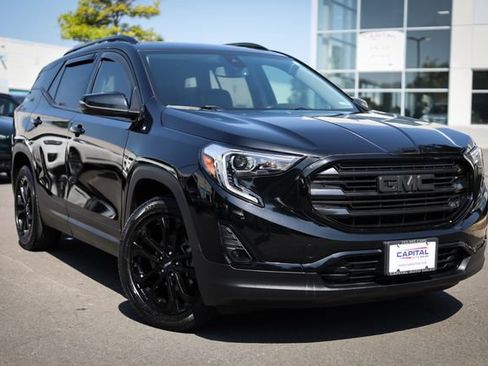 Used 2021 GMC Terrain SLT w/ Infotainment Package II AWD/4WD image 8