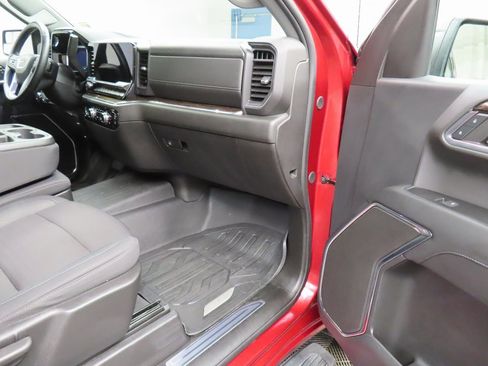 Used 2024 GMC Sierra 1500 Elevation w/ LPO, Elevation Black Package image 25