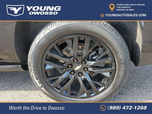Used 2021 Chevrolet Suburban High Country w/ Premium Package 2 AWD/4WD image 37