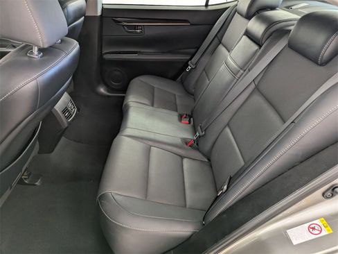 Used 2018 Lexus ES 350 image 26