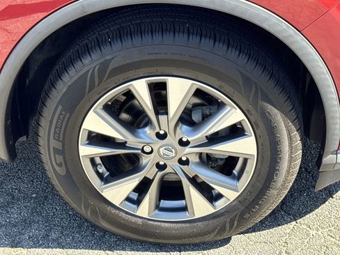 Used 2018 Nissan Murano SV image 12