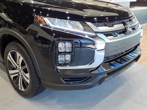New 2026 Mitsubishi Outlander Sport SE AWD/4WD image 4