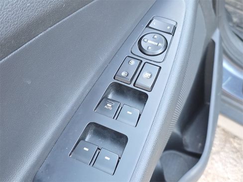 Used 2018 Hyundai Tucson Value image 19