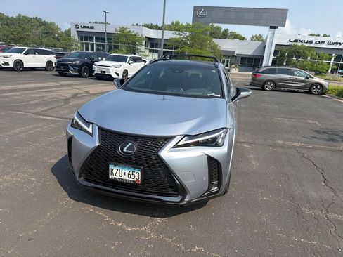 Used 2024 Lexus UX 250h F Sport AWD/4WD image 8