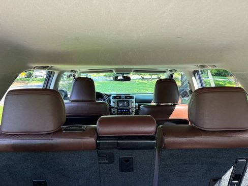 Used 2017 Toyota 4Runner Limited AWD/4WD image 34
