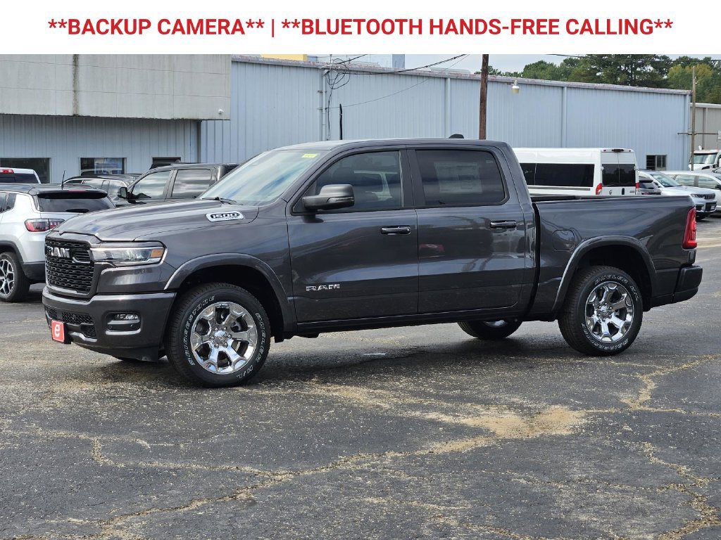 Used 2026 RAM 1500 4x4 Crew Cab image 3