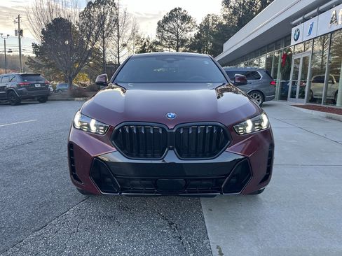 New 2026 BMW X6 xDrive40i w/ Climate Comfort Package image 3