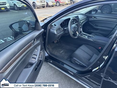 Used 2019 Honda Accord EX image 9