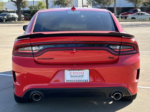 Used 2023 Dodge Charger R/T w/ Plus Group RWD image 4