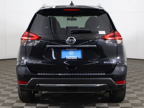 Used 2017 Nissan Rogue SV AWD/4WD image 13