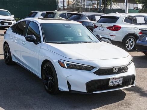 Used 2025 Honda Civic Sport image 3