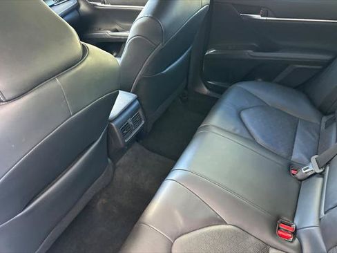 Used 2022 Toyota Camry XSE image 11