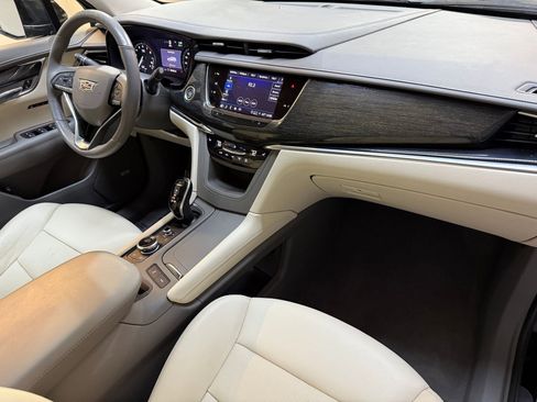 Used 2022 Cadillac XT6 Premium Luxury w/ Technology Package image 51