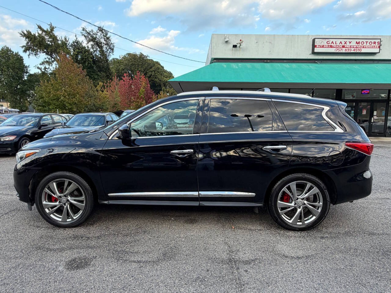 Used 2015 INFINITI QX60 Luxe w/ Deluxe Touring Package AWD/4WD image 8