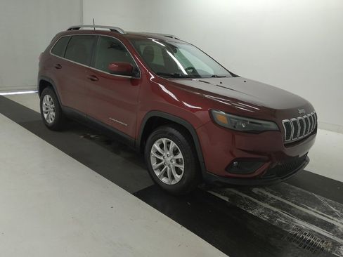Used 2019 Jeep Cherokee Latitude w/ Cold Weather Group AWD/4WD image 11