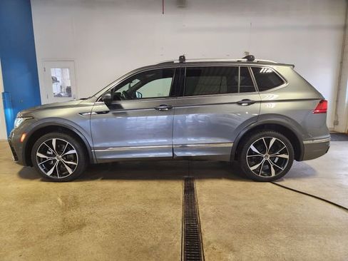 Used 2022 Volkswagen Tiguan SEL R-Line image 1