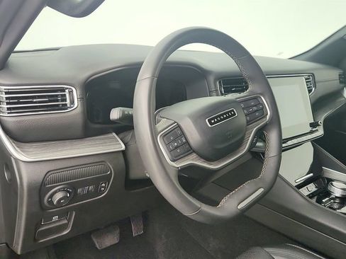 Used 2024 Jeep Wagoneer Series II AWD/4WD image 14