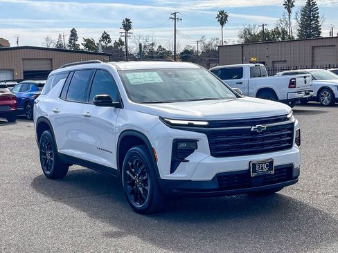 New 2026 Chevrolet Traverse LT w/ Midnight/Sport Edition image 5