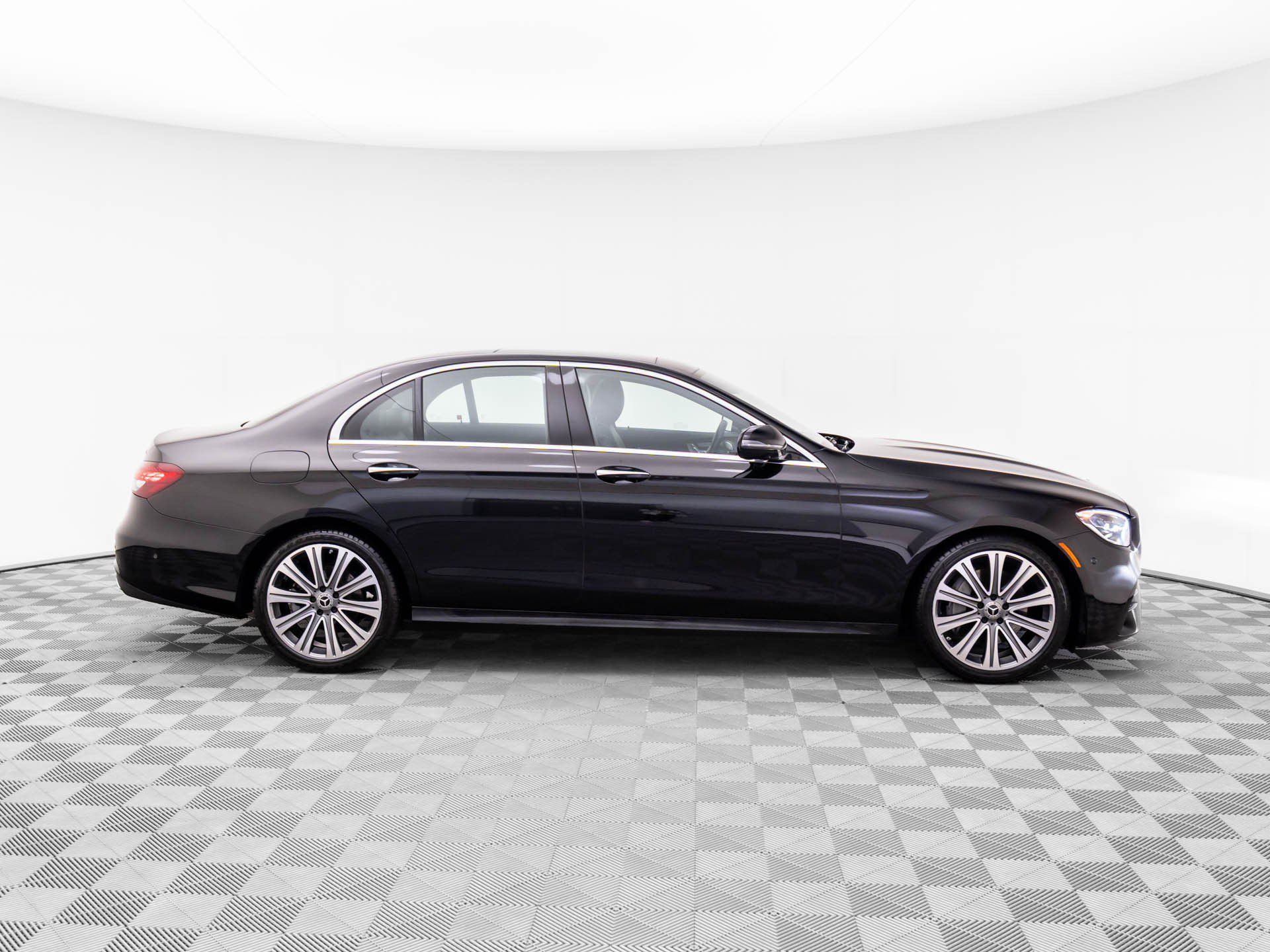 Used 2021 Mercedes-Benz E 350 4MATIC Sedan image 6