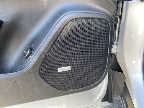 Used 2025 Chevrolet Blazer RS image 29