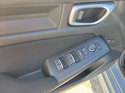 Used 2023 Honda Civic Sport image 21