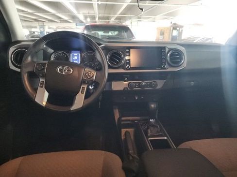 Used 2021 Toyota Tacoma SR5 RWD image 5