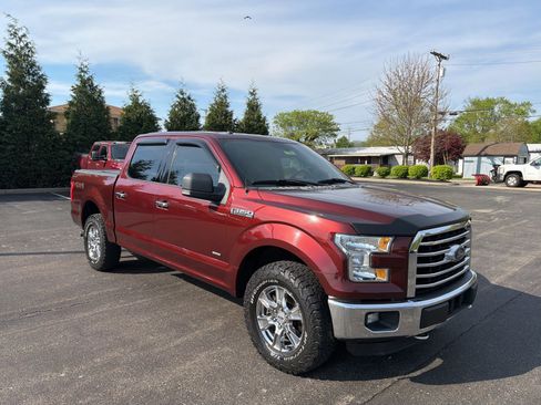 Used 2015 Ford F150 XLT w/ Equipment Group 302A Luxury image 7