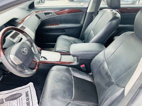 Used 2009 Toyota Avalon Limited FWD image 12