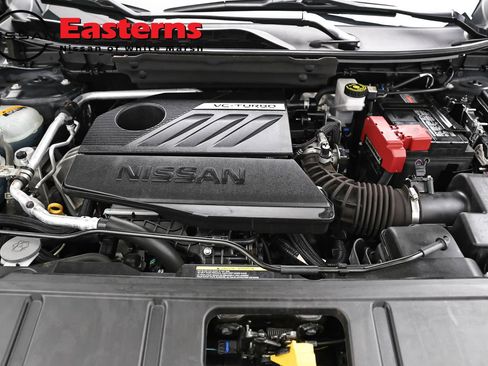 Used 2023 Nissan Rogue S AWD/4WD image 7