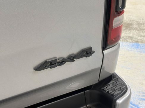 Used 2020 RAM 1500 Laramie AWD/4WD image 18