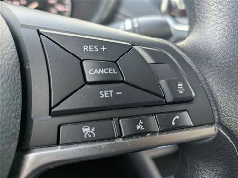 Used 2025 Nissan Sentra SV FWD image 13