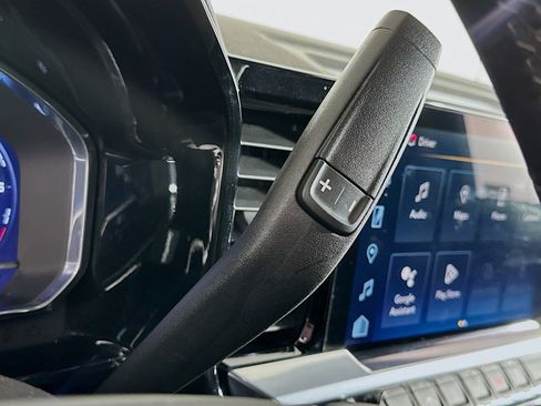 Used 2023 Chevrolet Silverado 1500 LT image 24