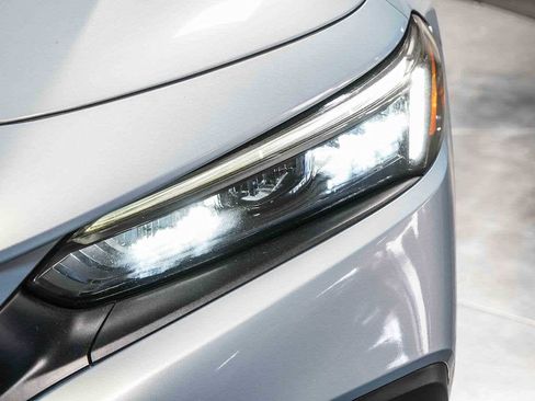 Used 2023 Honda Civic Touring image 8