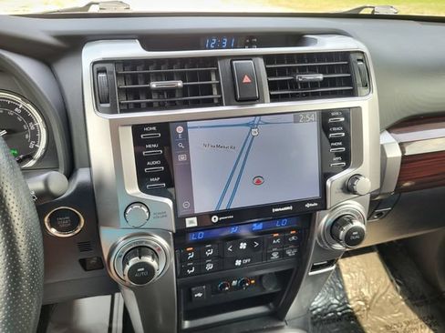 Used 2024 Toyota 4Runner Limited AWD/4WD image 16
