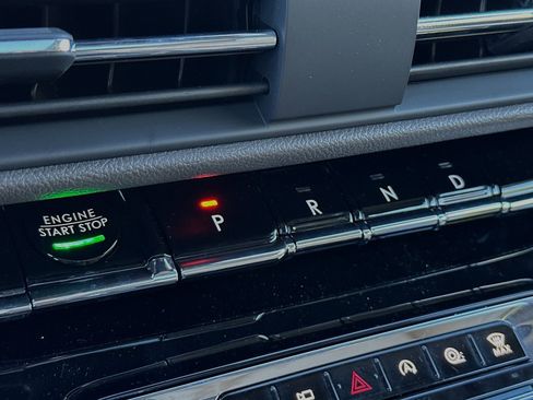 New 2024 Lincoln Corsair Reserve w/ Equipment Group 202A image 20