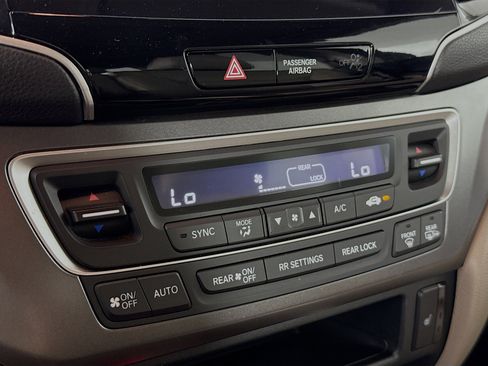 Certified 2022 Honda Pilot Special Edition image 17