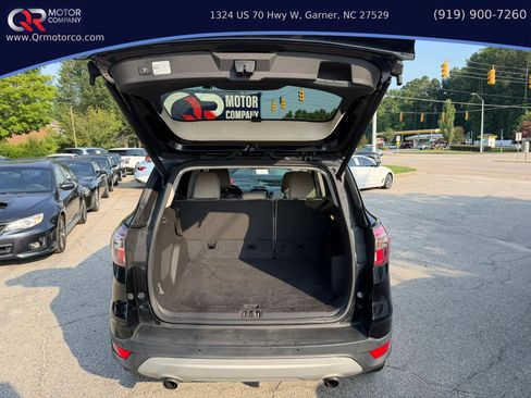 Used 2017 Ford Escape Titanium AWD/4WD image 6