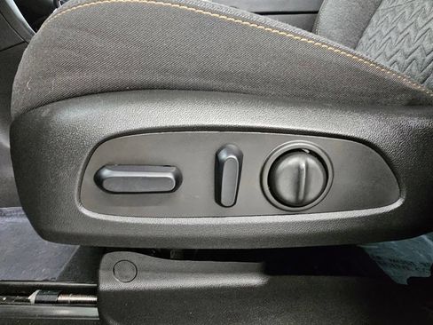 Certified 2024 Chevrolet Equinox LT FWD image 13
