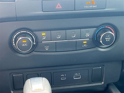 Used 2022 Nissan Frontier SV image 15
