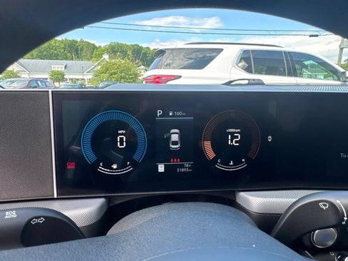 Used 2025 Hyundai Sonata SEL FWD image 25