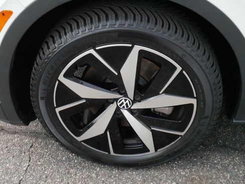 Certified 2023 Volkswagen ID.4 Pro S AWD/4WD image 15