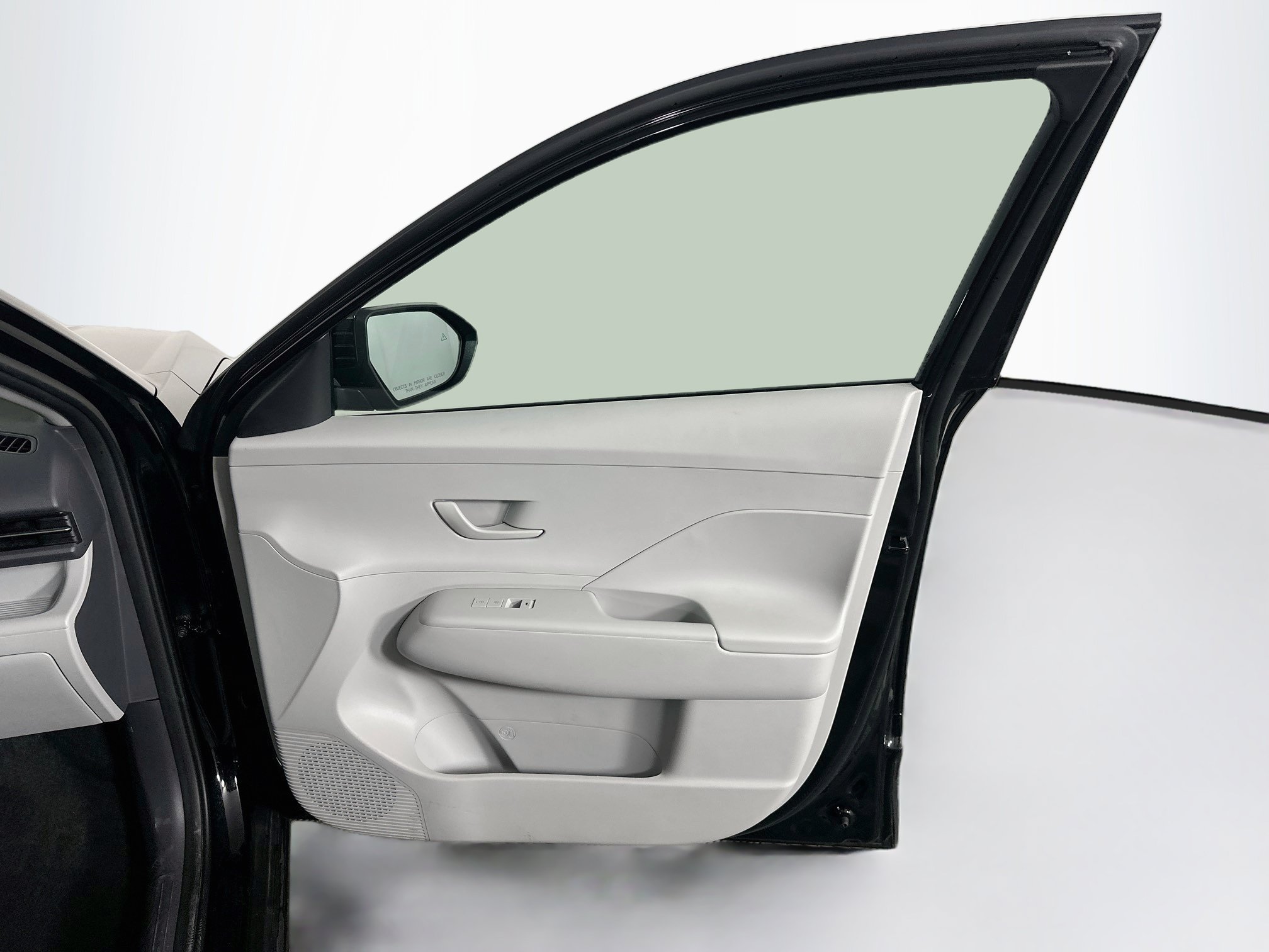 Used 2025 Hyundai Kona SEL AWD/4WD image 30