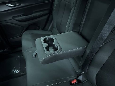 New 2025 Jeep Grand Cherokee Laredo X w/ Luxury Tech Group I image 6