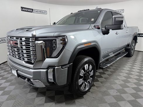 Used 2024 GMC Sierra 2500 Denali w/ Denali Reserve Package image 2