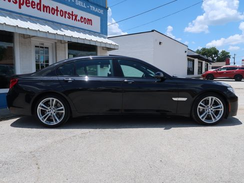 Used 2013 BMW 750Li RWD image 4