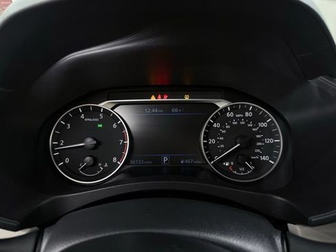 Used 2025 Nissan Altima 2.5 SV FWD image 21