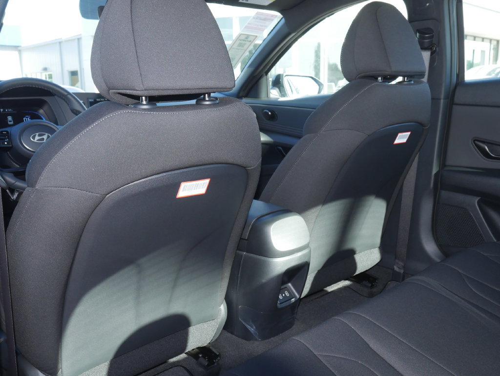 New 2026 Hyundai Elantra Sport FWD image 25