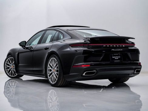 New 2026 Porsche Panamera 4 image 3